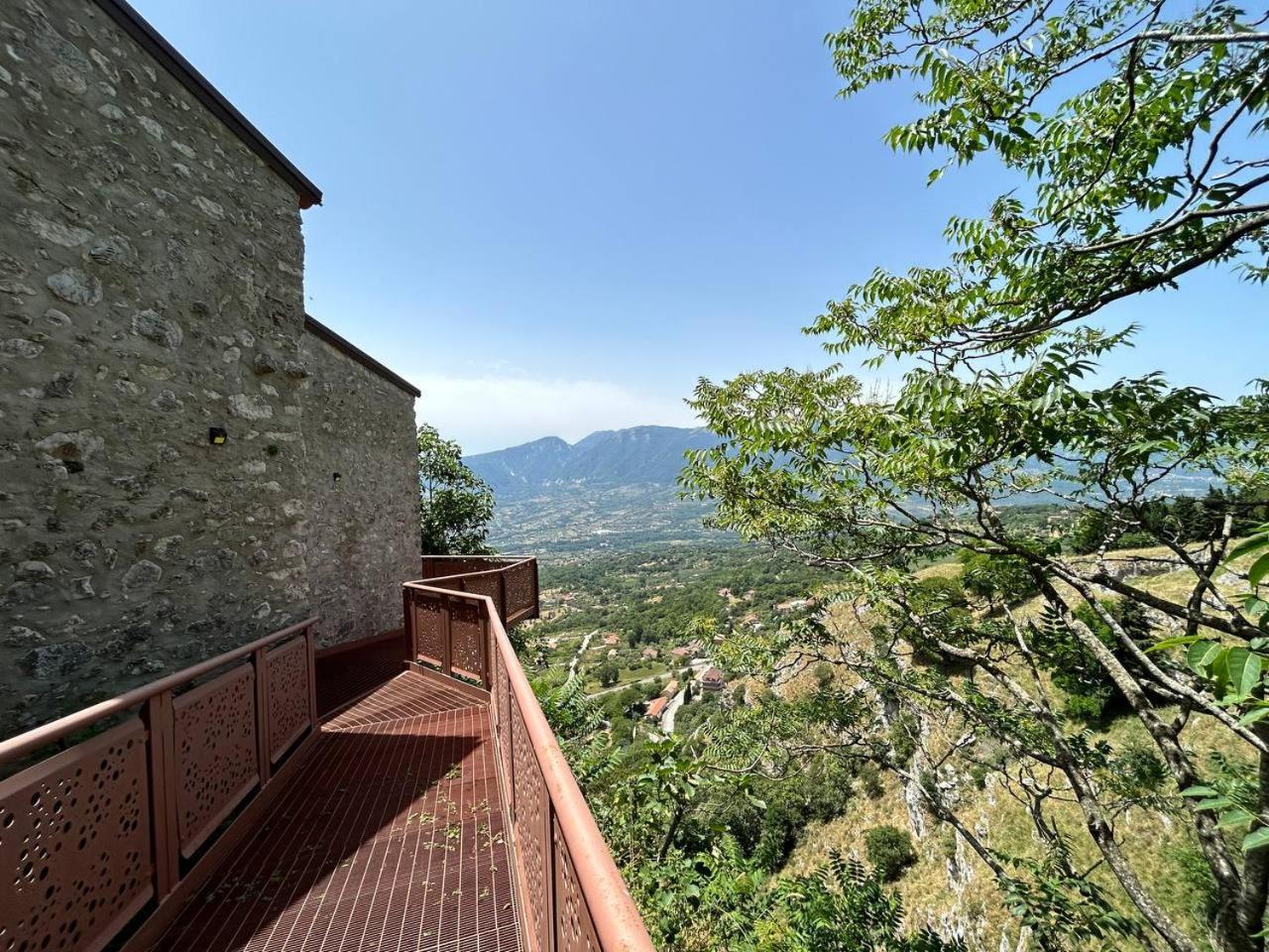 Il Borgo Dei Normanni Villa Colliano Exterior photo